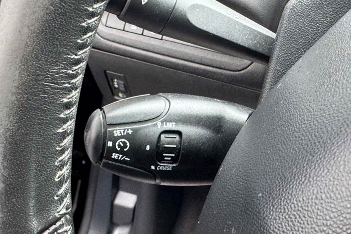 Lilla Peugeot 208 fra 2016