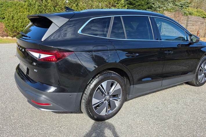 Sort Skoda Enyaq fra 2022