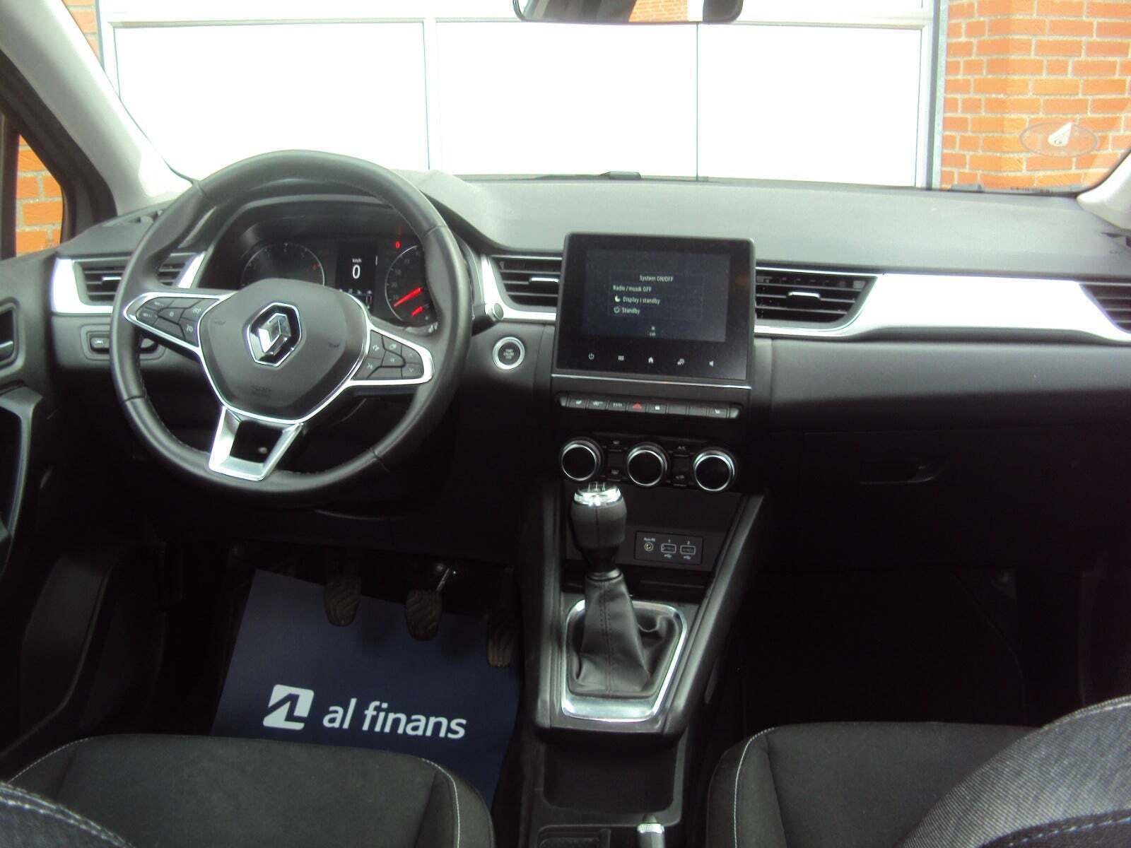 Grå Renault Captur fra 2020