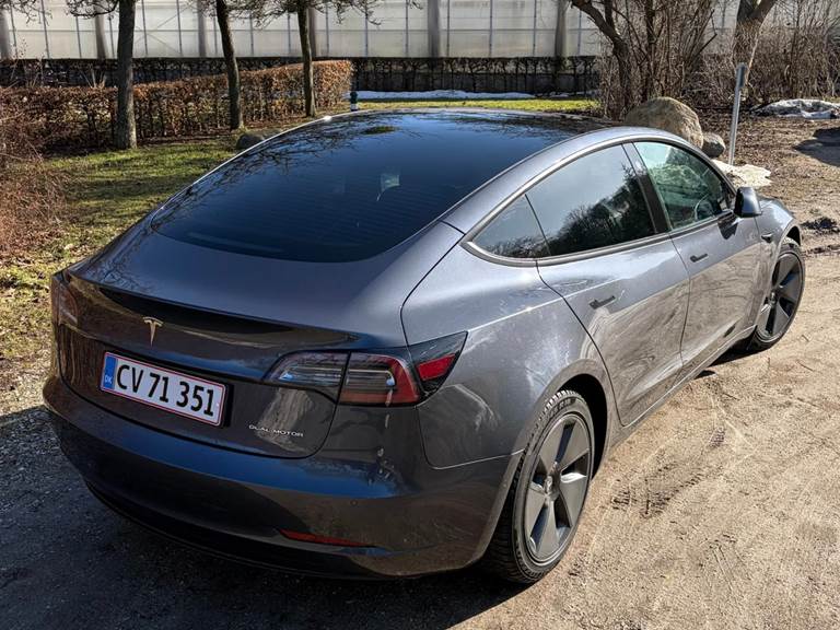 Tesla Model 3 Long Range AWD