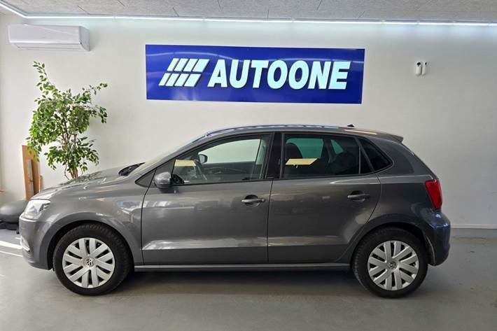 Grå VW Polo fra 2015
