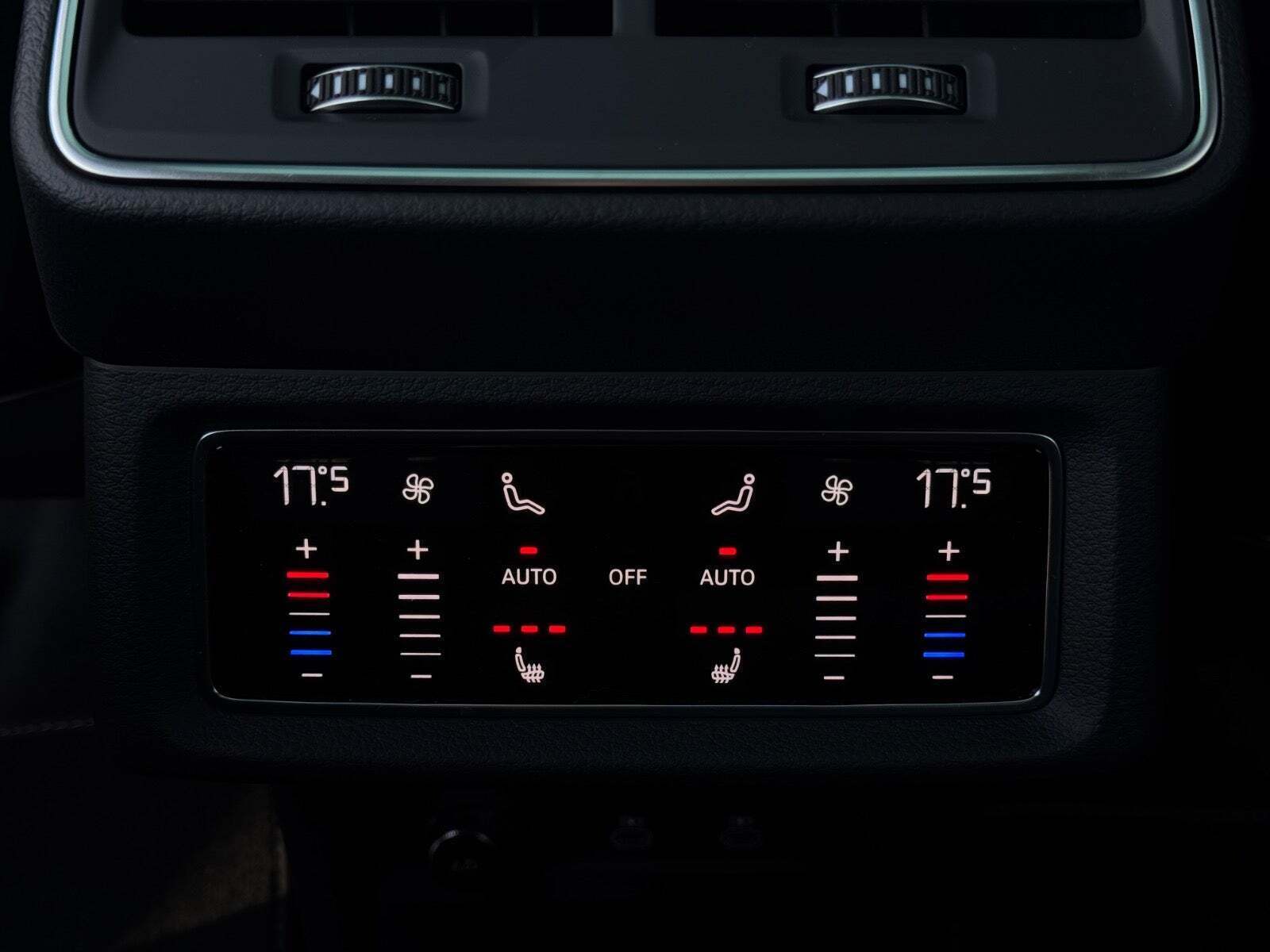 Grå Audi Q8 e-tron fra 2024