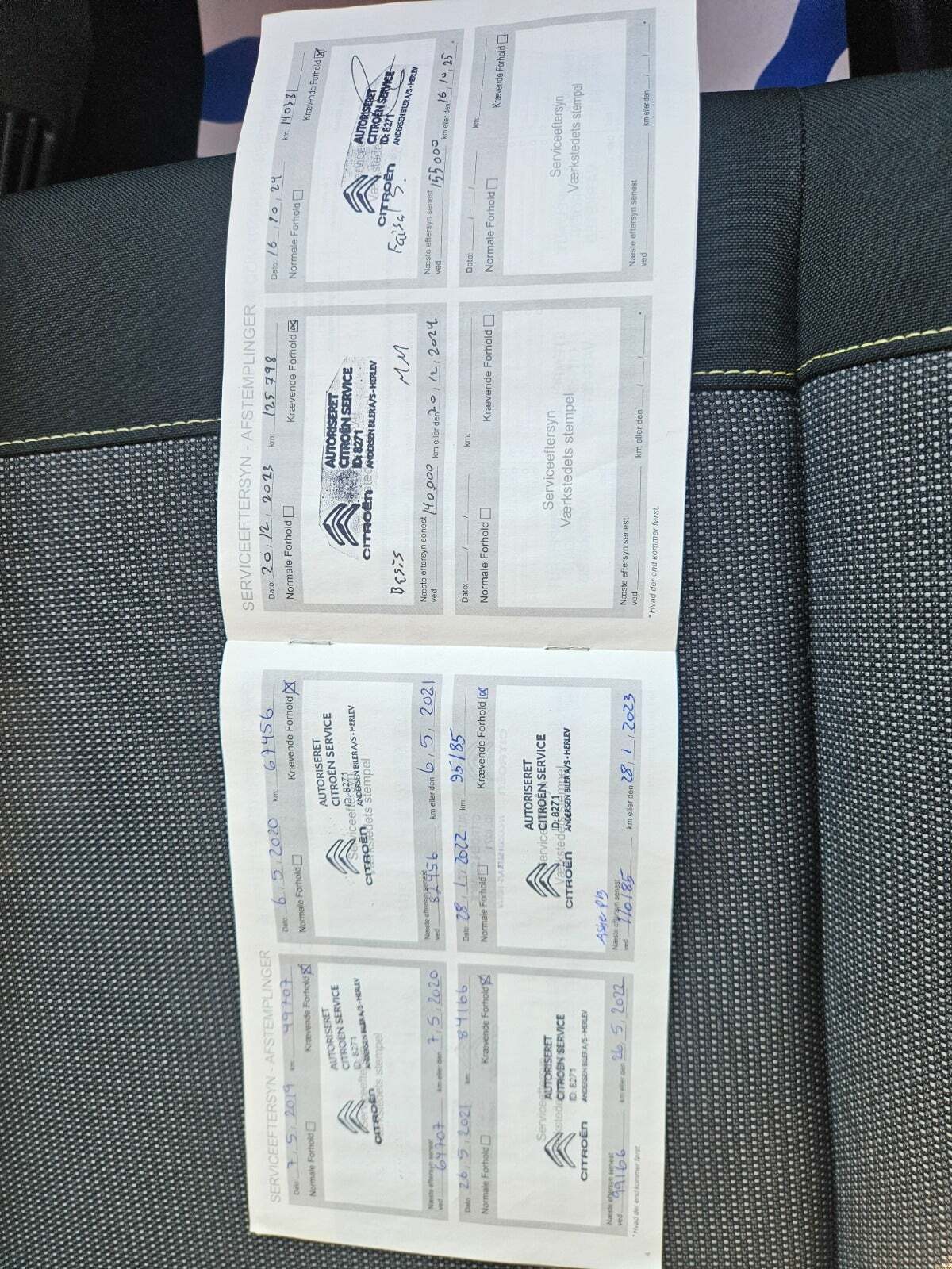 Grå Citroën C3 fra 2017