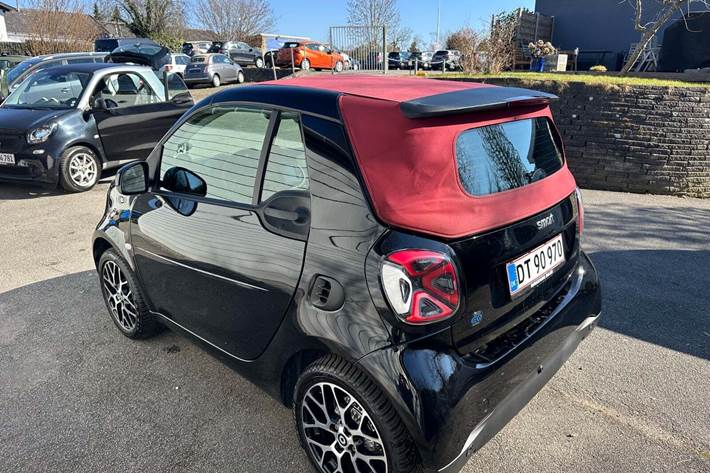Sort Smart Fortwo fra 2022