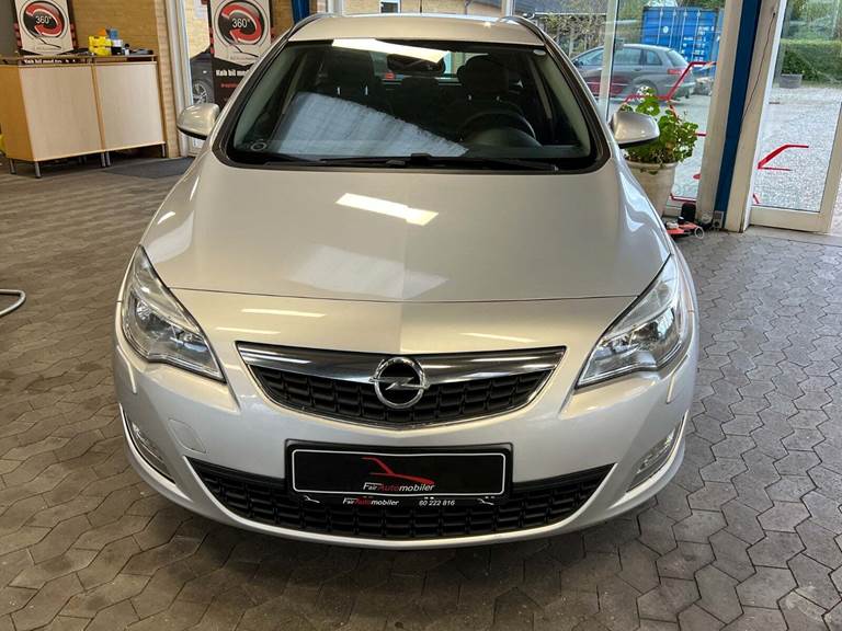 Opel Astra 1,4 T 140 Enjoy Sports Tourer