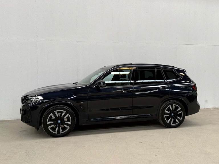 BMW iX3 Charged M-Sport