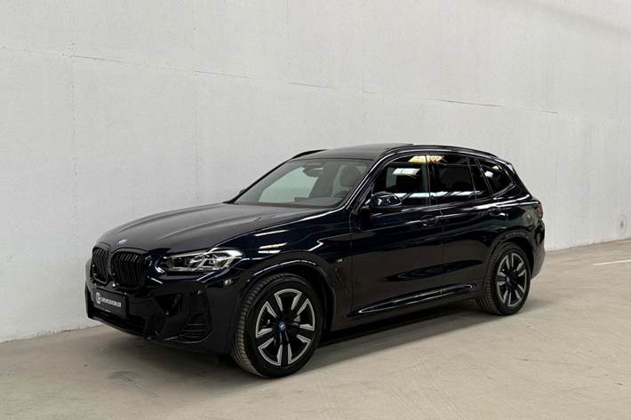 Sort BMW iX3 fra 2022