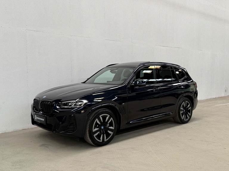 BMW iX3 Charged M-Sport