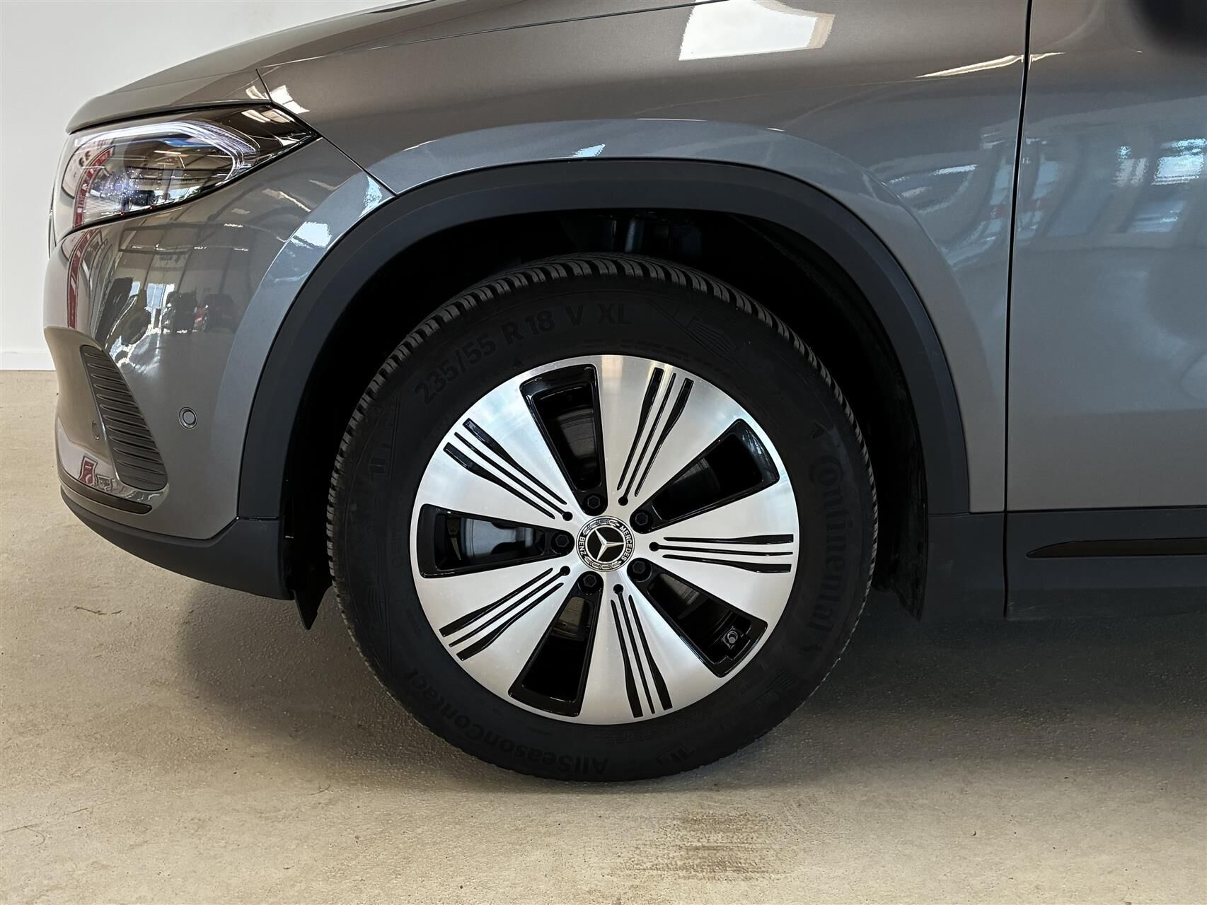 Sort Mercedes EQA 250 fra 2023