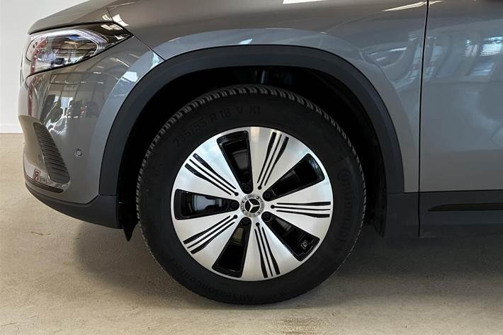 Sort Mercedes EQA 250 fra 2023