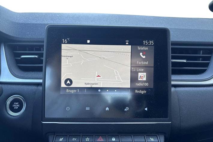 Grå Renault Captur fra 2022