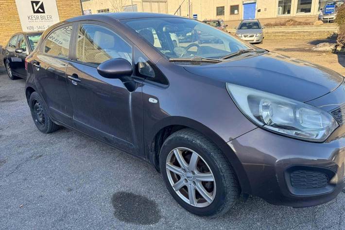 undefined Kia Rio fra 2012