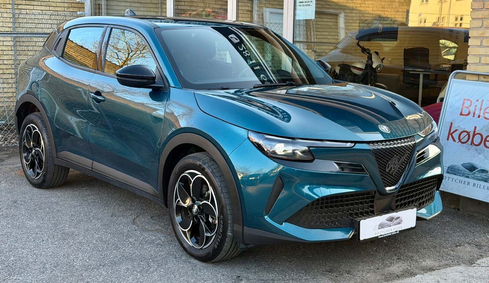 Alfa Romeo Junior Elettrica Core