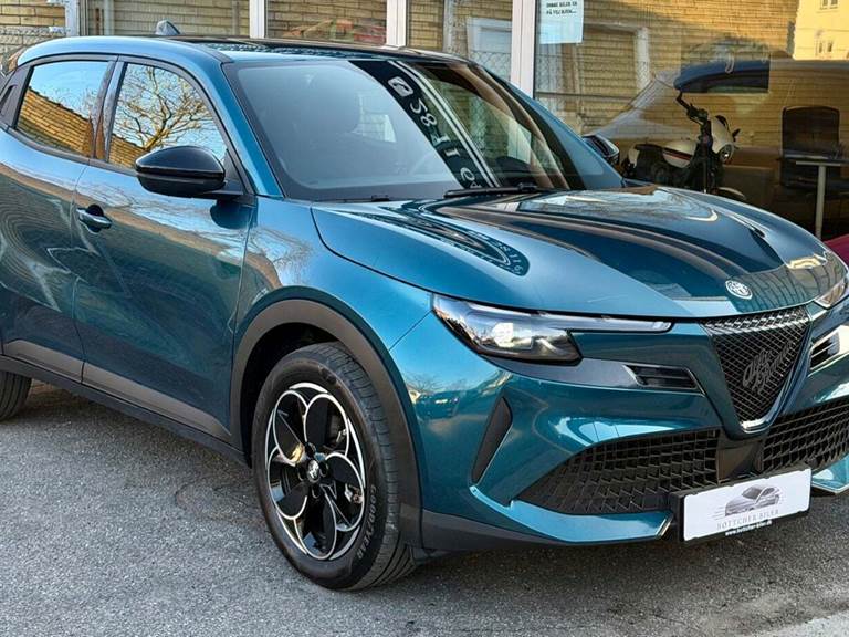 Alfa Romeo Junior Elettrica Core