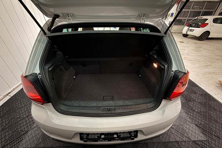 Hvid VW Polo fra 2017