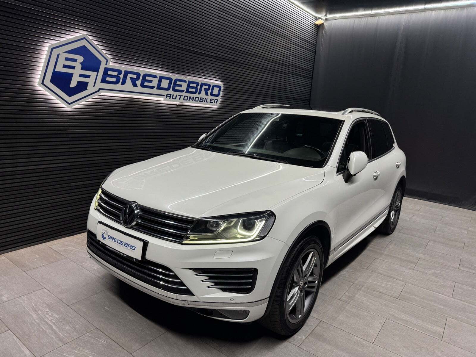 VW Touareg 3,0 V6 TDi 262 R-line Tiptr. 4Motion