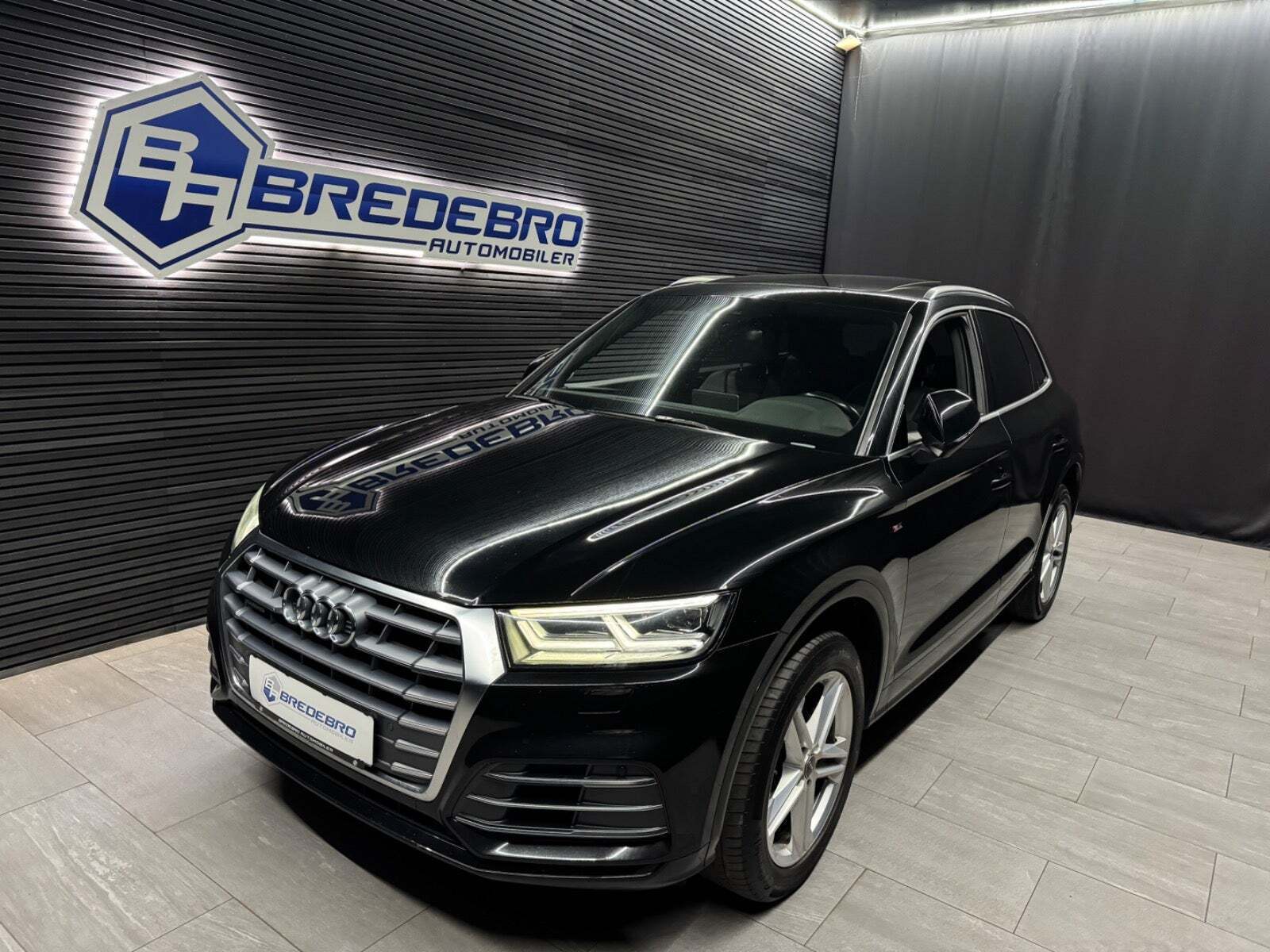 Audi Q5 2,0 TDi 190 S-line quattro S-tr.