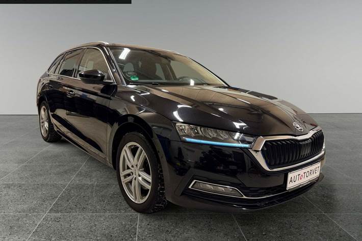 Sort Skoda Octavia fra 2021