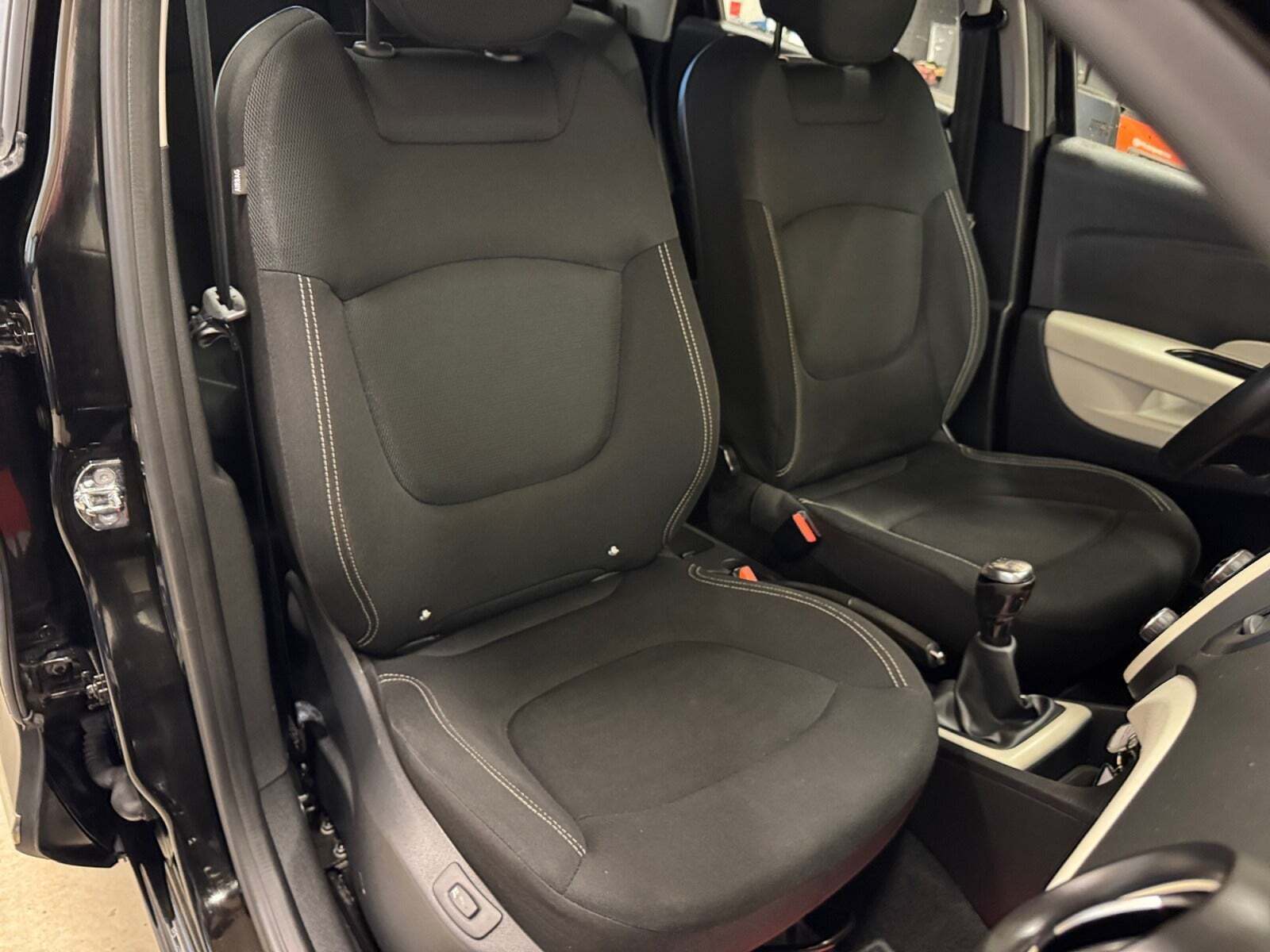 Sort Renault Captur fra 2017