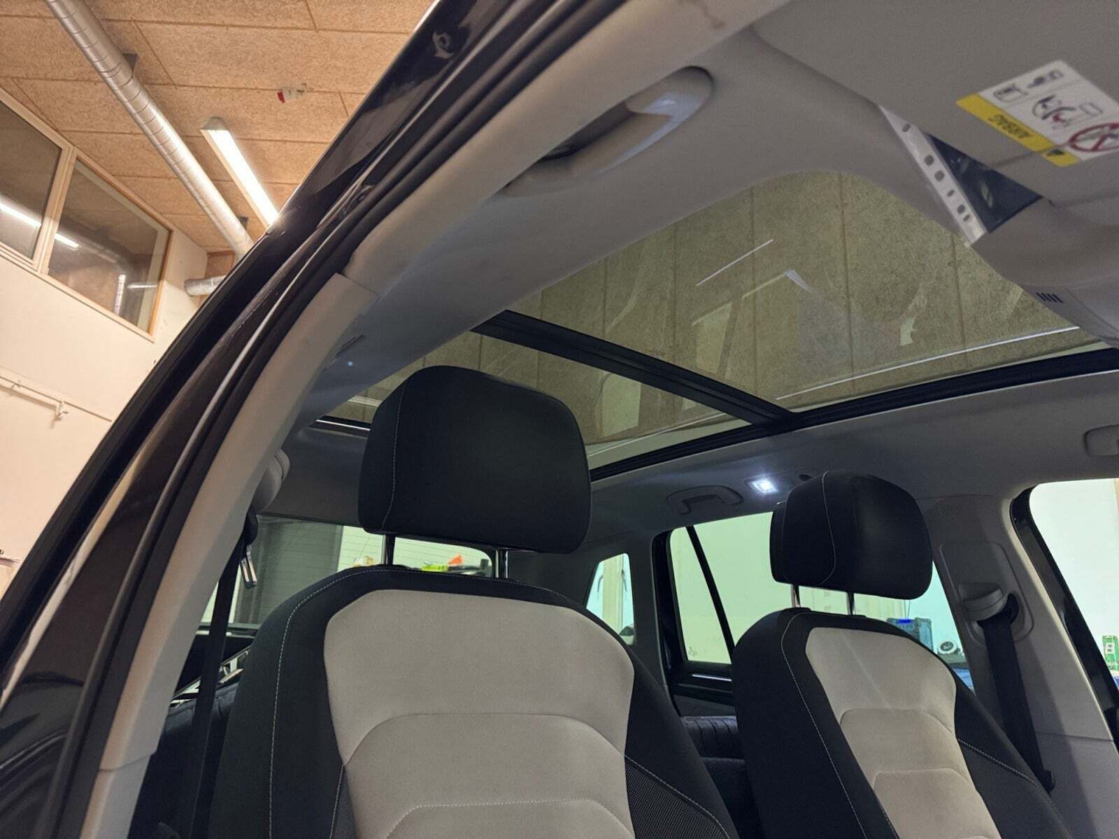 Sort VW Tiguan fra 2017