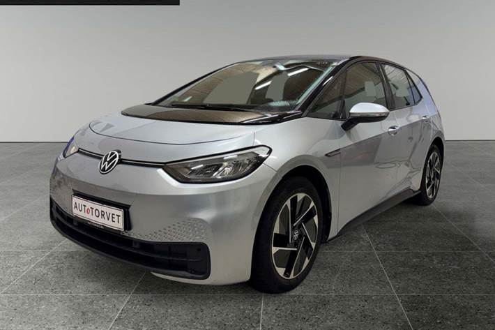 Sølv VW ID.3 fra 2021 set udefra