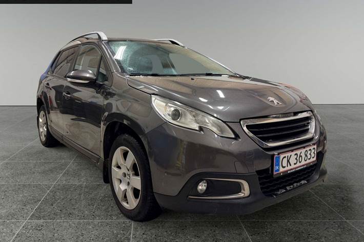 Grå Peugeot 2008 fra 2015
