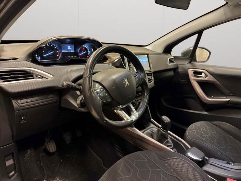 Peugeot 2008 1,2 VTi 82 Allure Sky