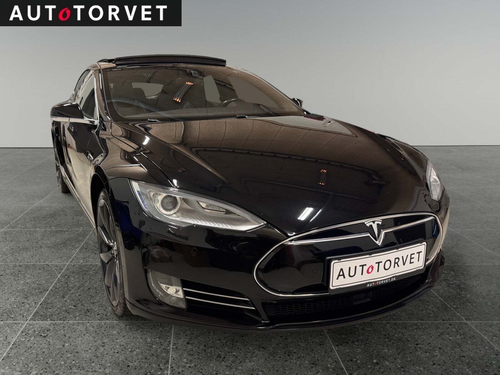 Tesla Model S P85