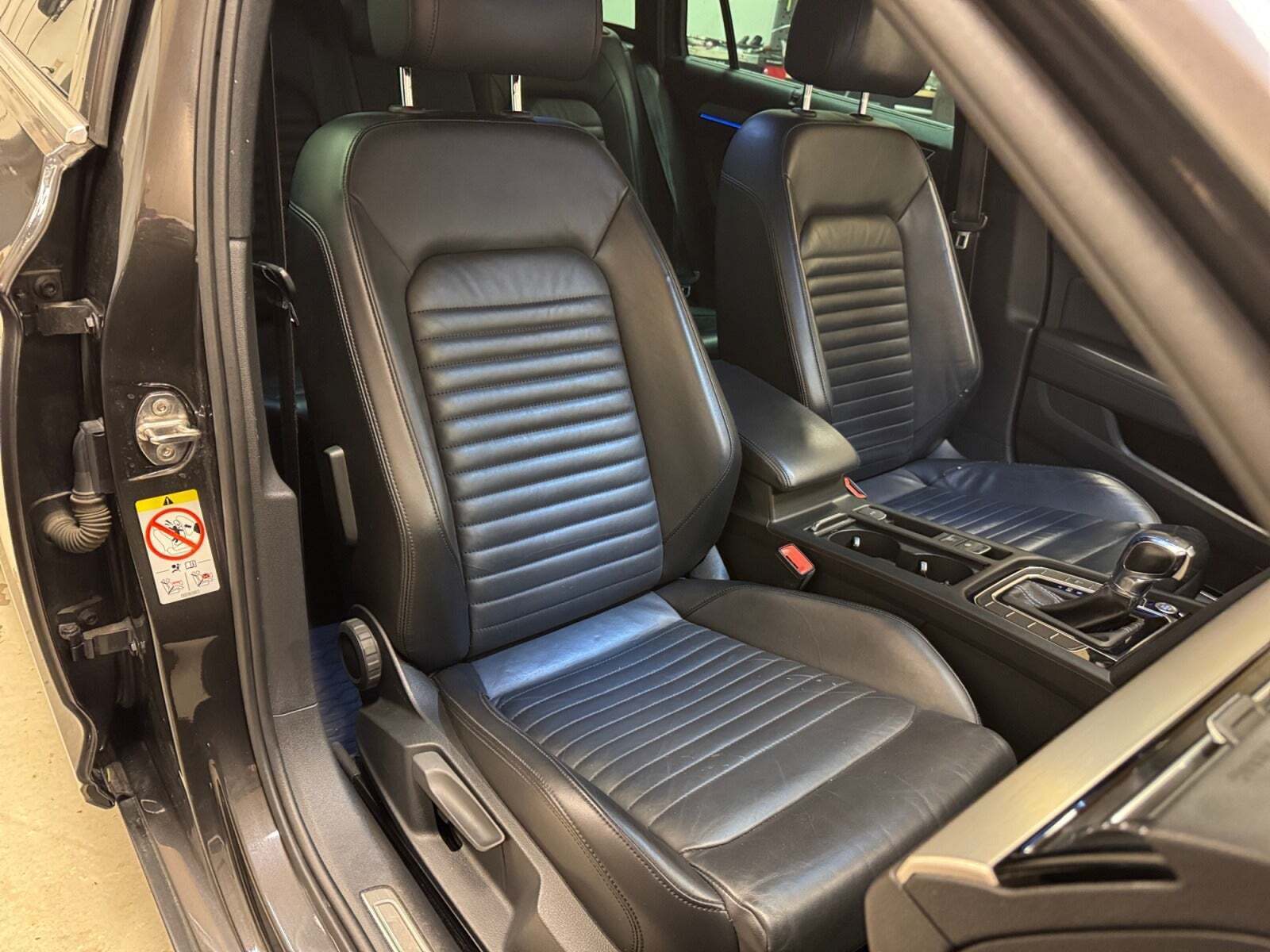 Sort VW Passat fra 2018