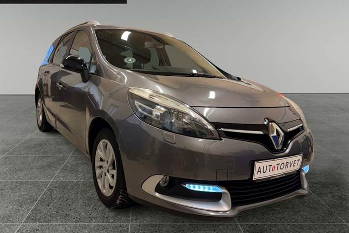Orange Renault Grand Scenic III fra 2016