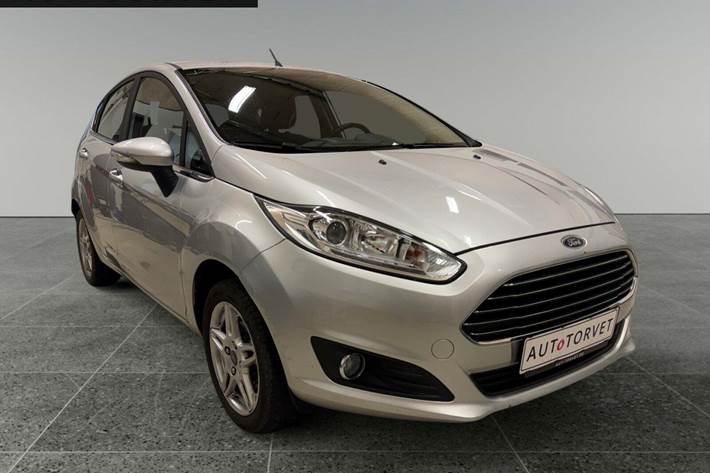 Sølv Ford Fiesta fra 2013