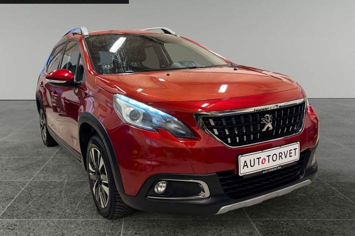 Rød Peugeot 2008 fra 2016