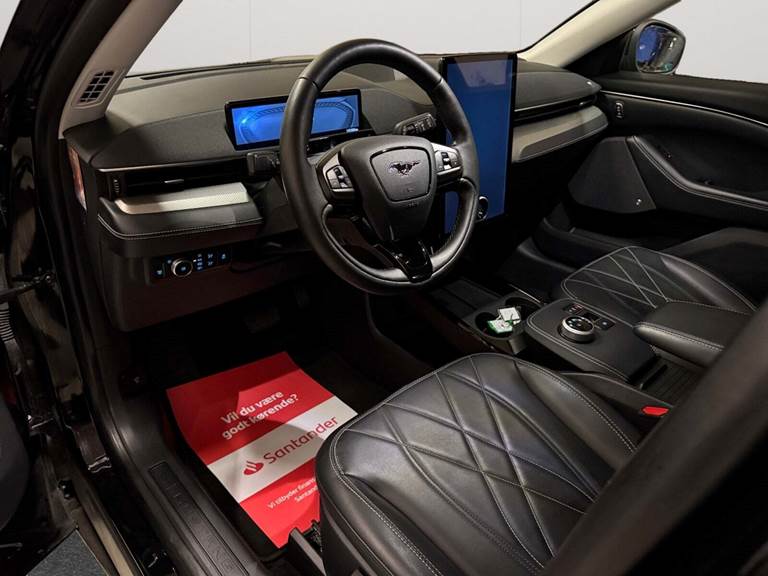 Ford Mustang Mach-E 70 Standard Range