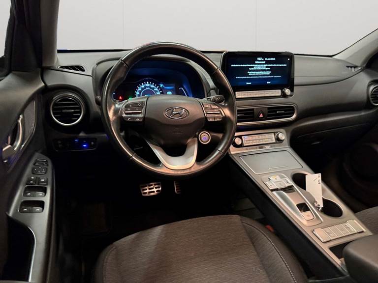 Hyundai Kona 64 EV Trend