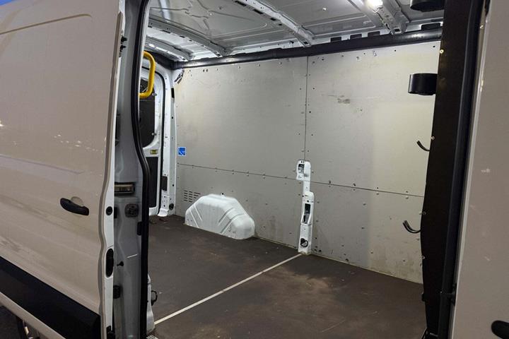 Hvid Ford Transit 350 L3 Van fra 2021