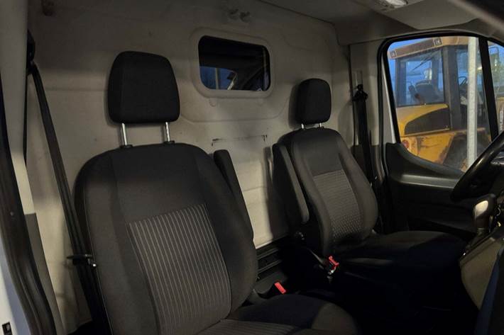 Hvid Ford Transit Custom 300L fra 2021