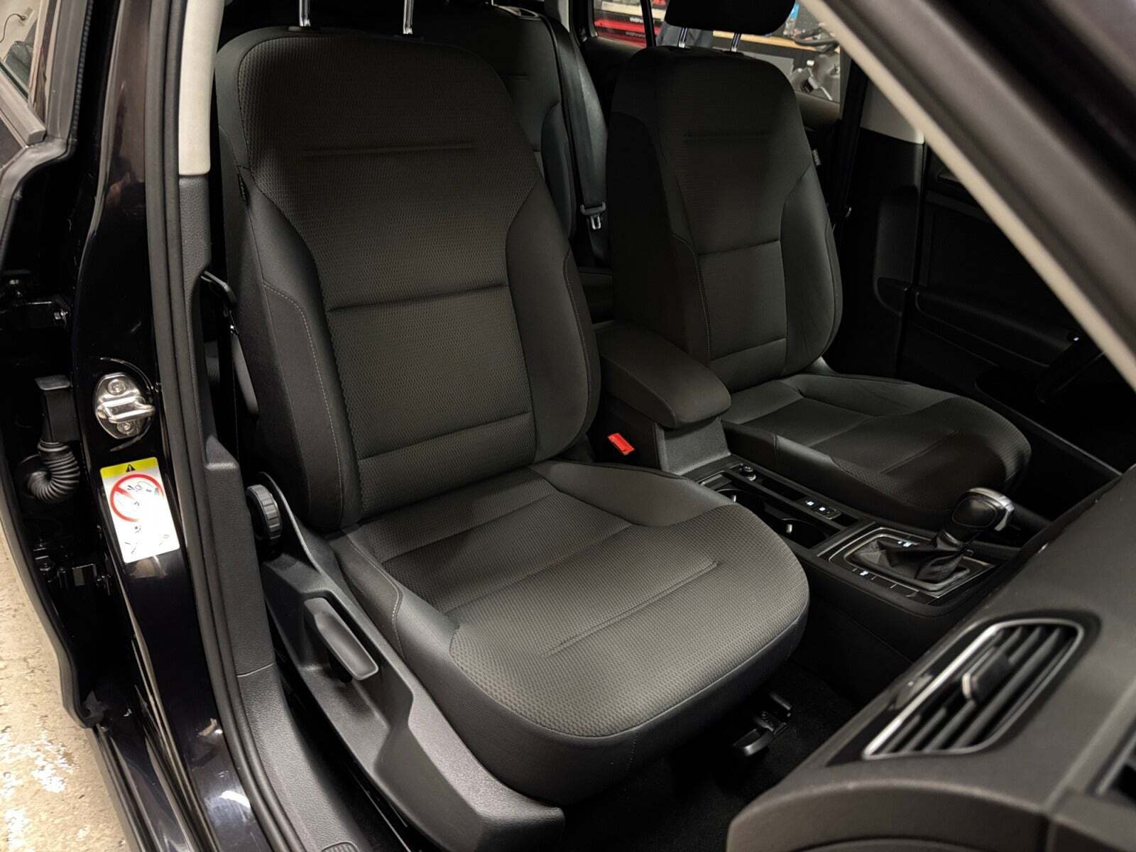 Sort VW Golf VII fra 2019