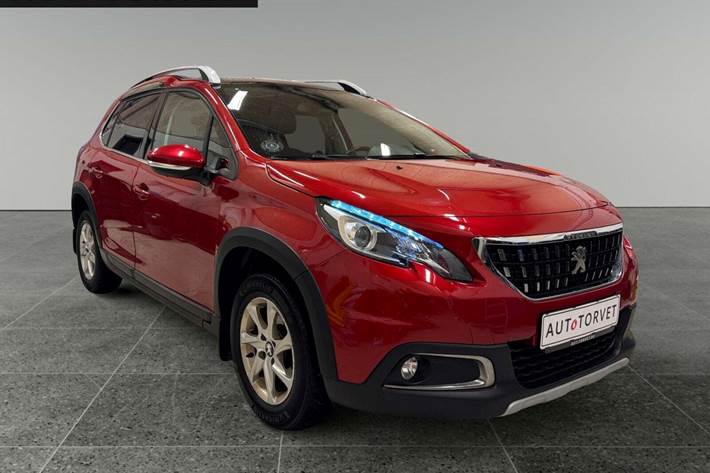 Rød Peugeot 2008 fra 2019