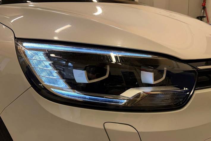 Hvid Renault Grand Scenic IV fra 2018