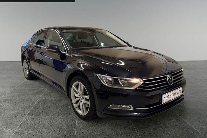 Sort VW Passat fra 2018