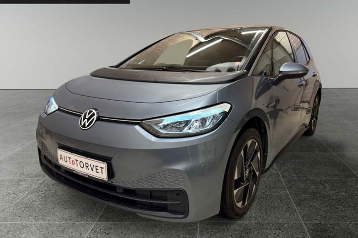 Blå VW ID.3 fra 2022 set udefra