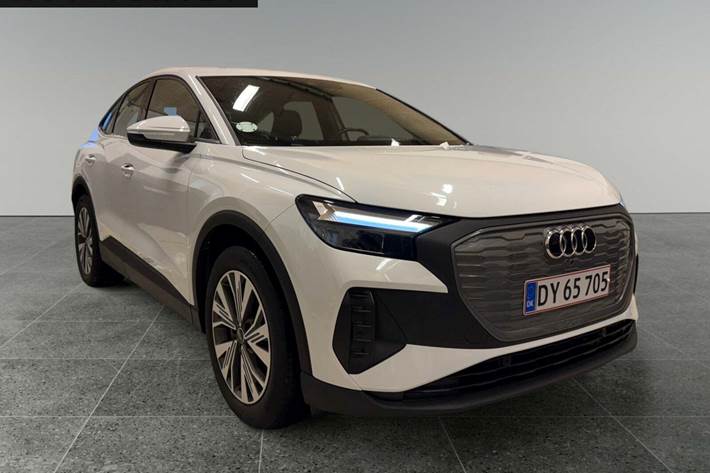 Hvid Audi Q4 e-tron fra 2023