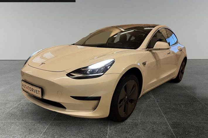 Hvid Tesla Model 3 fra 2019 set udefra