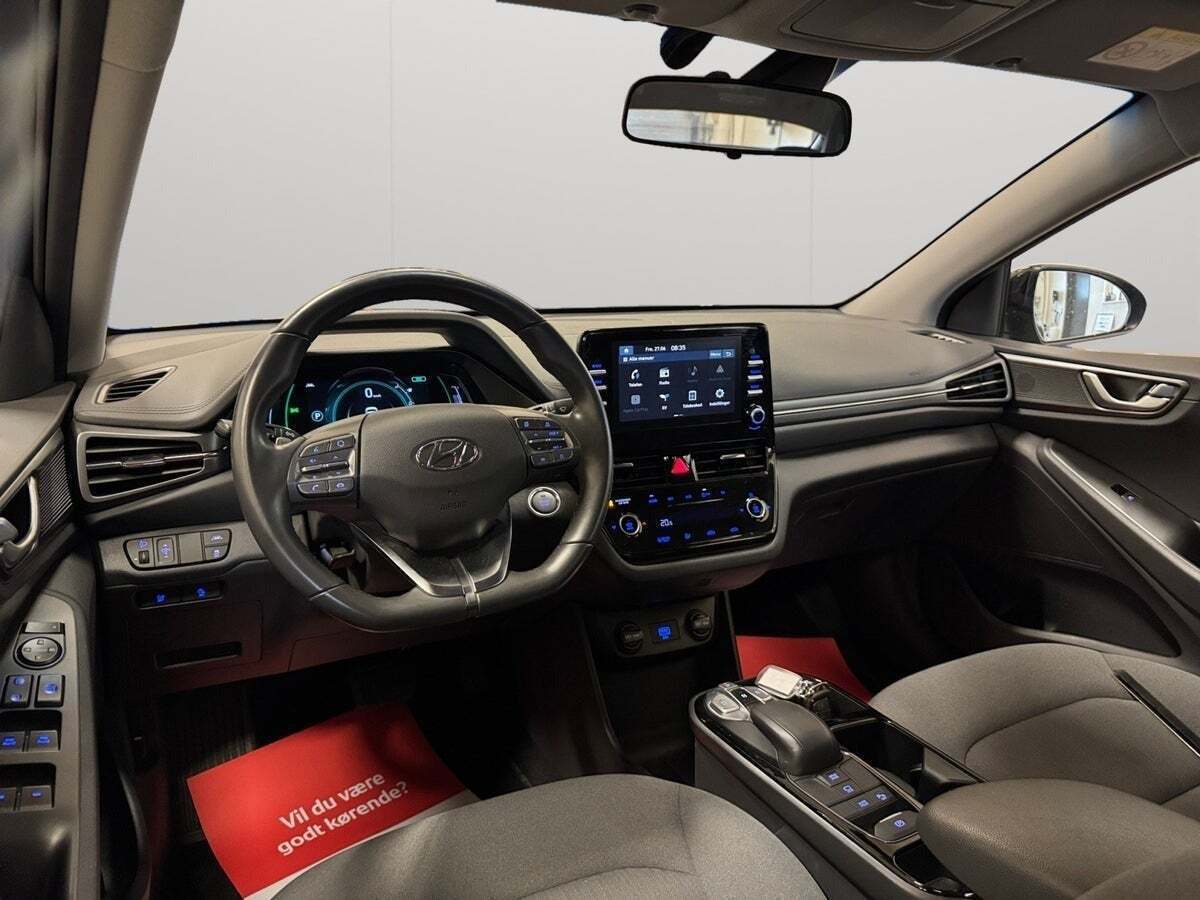 Sort Hyundai Ioniq fra 2021