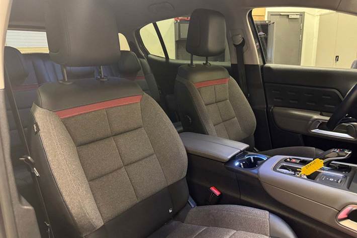 Grå Citroën C5 Aircross fra 2021