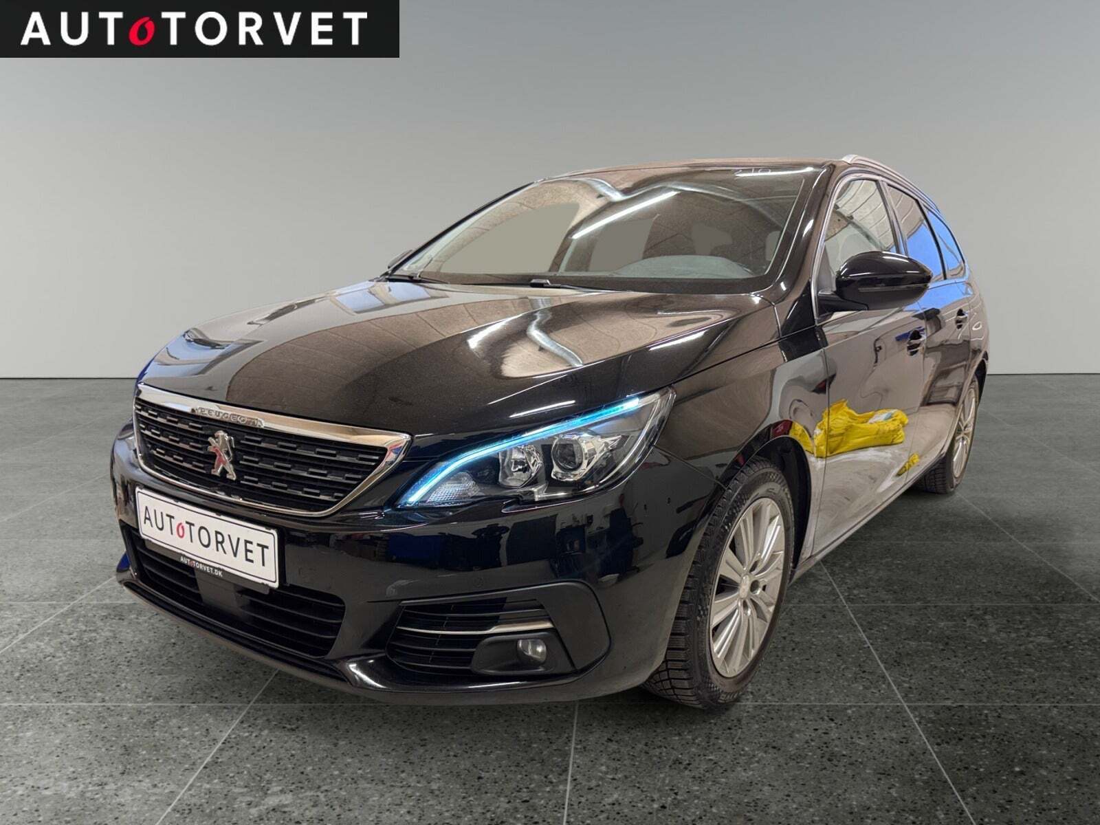 Peugeot 308 1,5 BlueHDi 130 Allure Sky SW