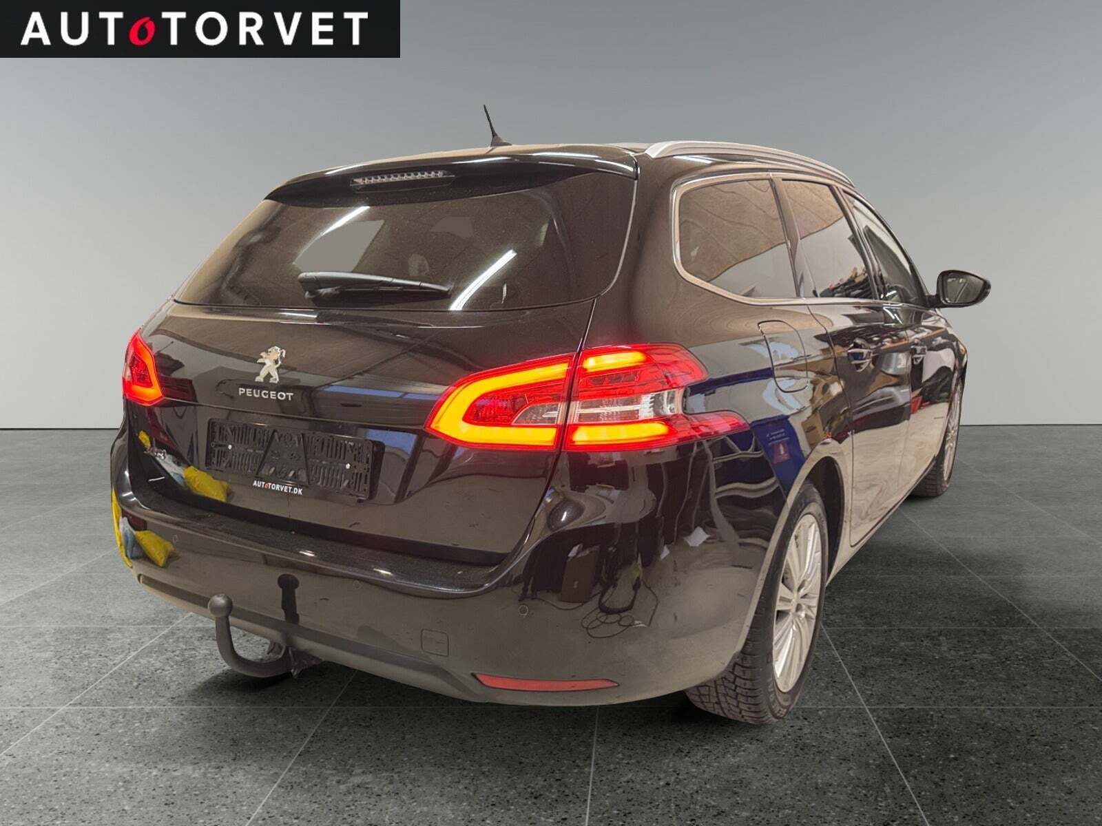 Sort Peugeot 308 fra 2018