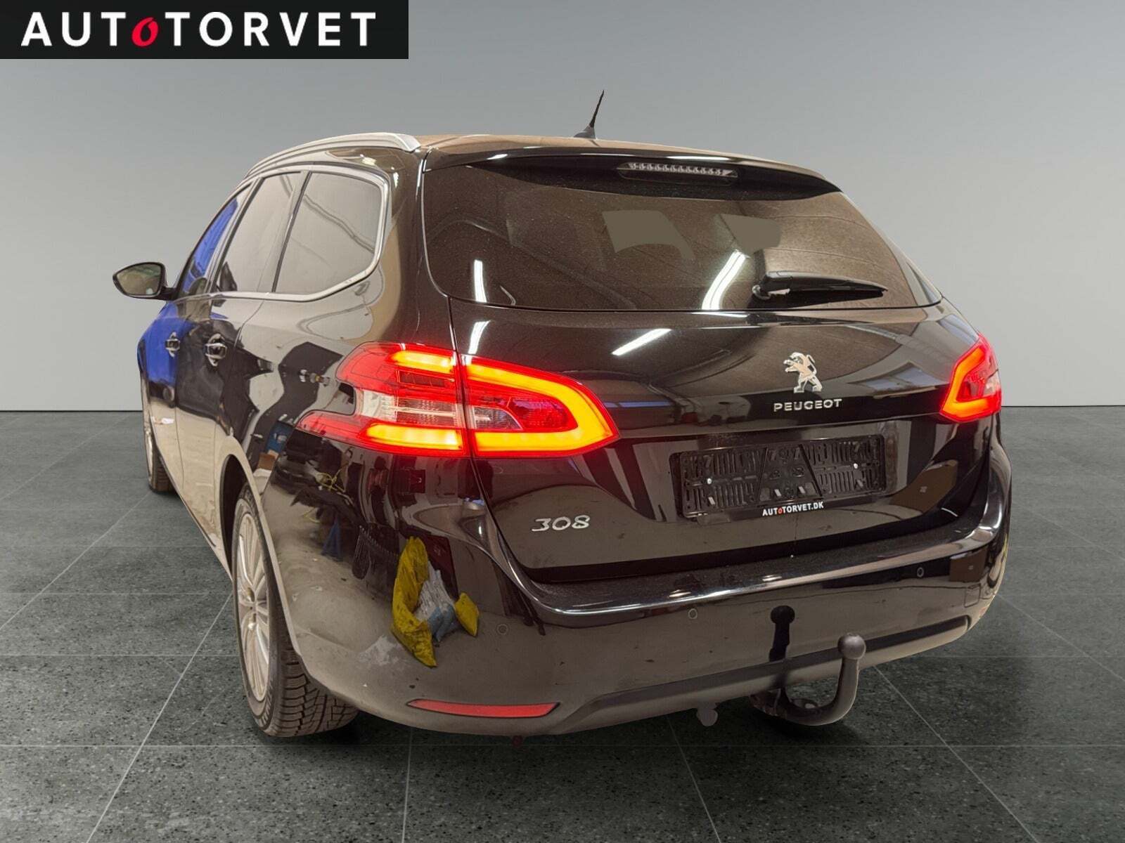 Sort Peugeot 308 fra 2018