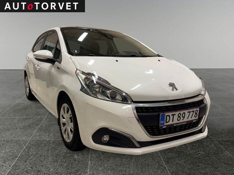 Peugeot 208 1,5 BlueHDi 100 Signature Sky