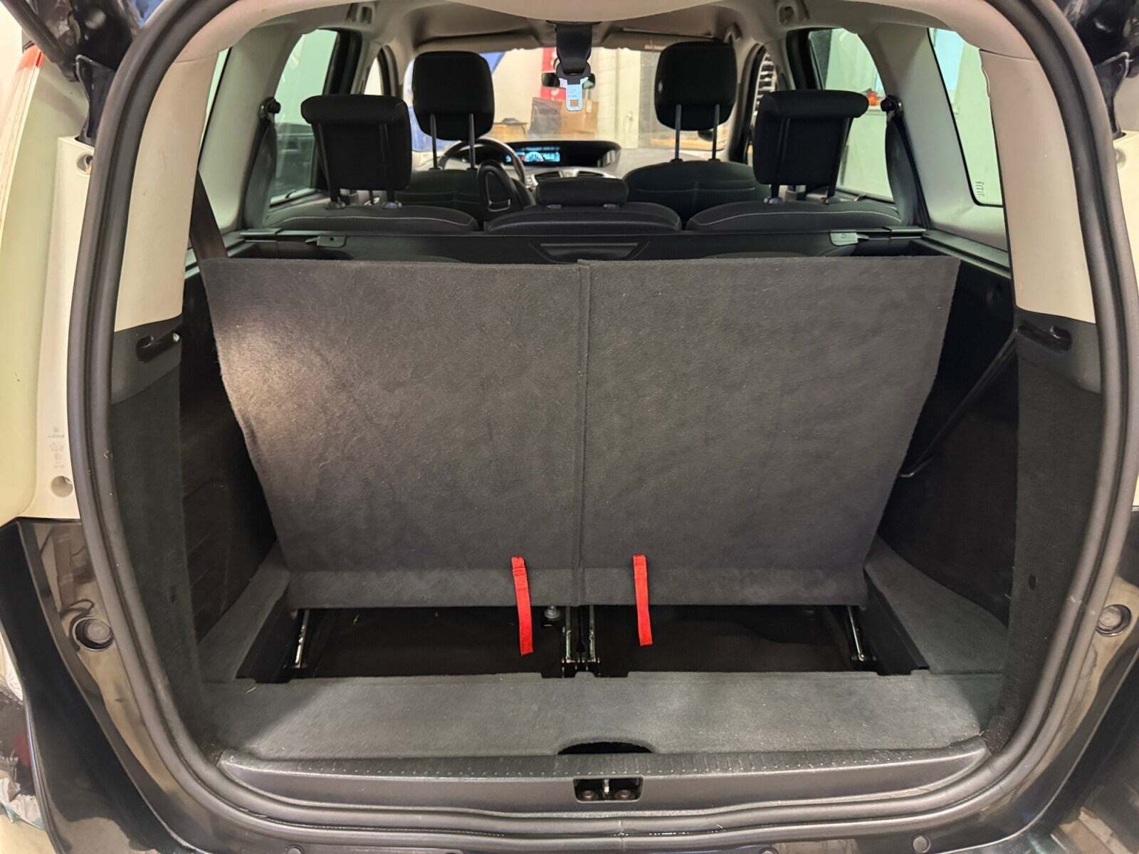 Sort Renault Grand Scenic III fra 2016